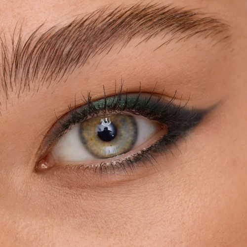fata machiata cu catrice Creion de ochi rezistent la apa 20H Ultra Precision Gel 040 - Warm Green
