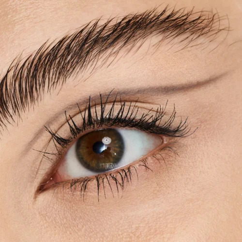 model facut cu catrice Creion dermatograf Kohl Kajal rezistent la apă 050 - Beat Anthrazit