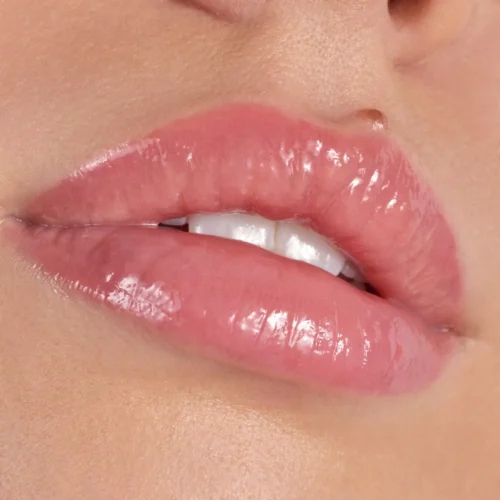 aplicat pe buze catrice Luciu pentru buze Plump It Up Lip Booster 040 - Prove Me Wrong