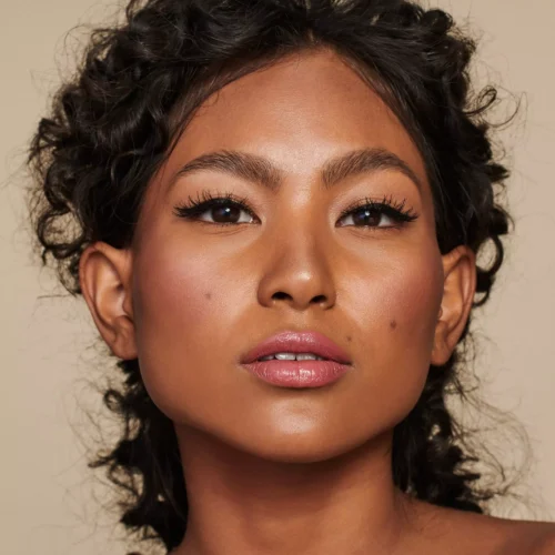 model facut cu catrice Tuș de ochi rezistent la apă Liquid Liner