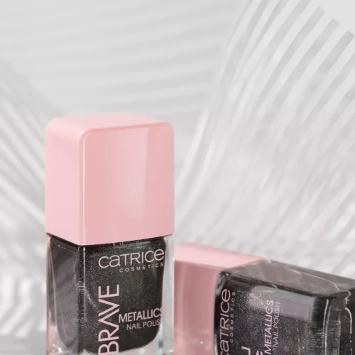 catrice Lac pentru unghii Brave Metallics 01 - Starry Nights