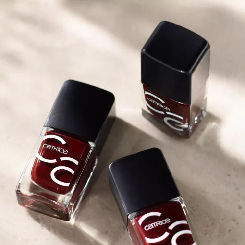 catrice Lac pentru unghii ICONails 127 - Partner In Wine