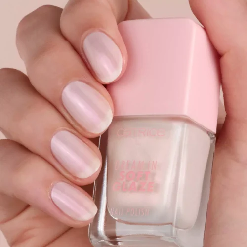 Catrice Lac de unghii Dream In Soft Glaze 010 - Hailey Baby