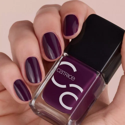 Catrice Lac pentru unghii ICONails 159 - Purple Rain