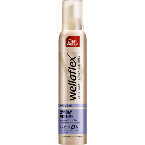 Wellaflex Spuma de par 2Day Volume 4/5, pentru fixare puternica, 200 ml