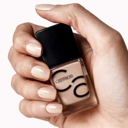 Catrice Lac pentru unghii ICONails 174 - Dresscode Casual Beige