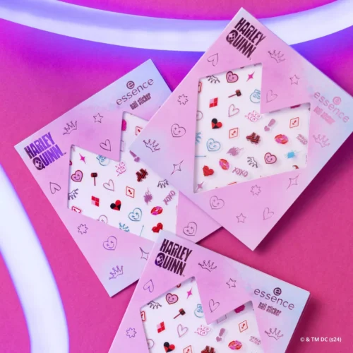 Essence Autocolant pentru unghii Harley Quinn