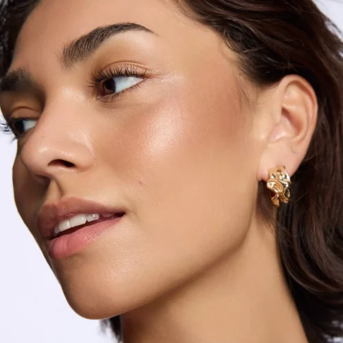 Catrice Iluminator Holiday Skin 4 in 1 Luminizer