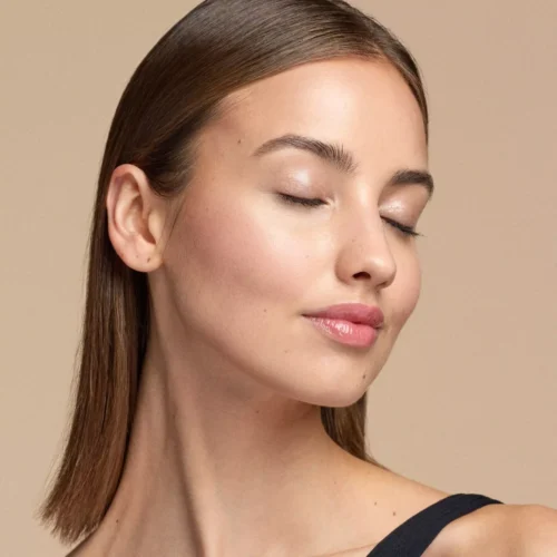 Catrice Iluminator lichid All Over Glow Tint - 020 - Keep Blushing