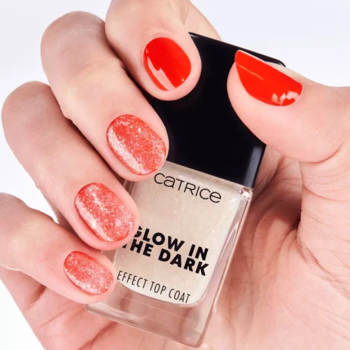 Catrice Top Coat cu effect Glow In The Dark 020 - All Nighter