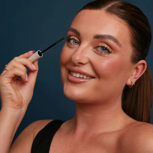 MUA MAKEUP ACADEMY Mascara super pigmentată cu culoare intensă - Amazonia