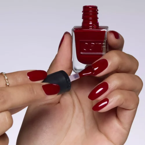 Catrice Lac de unghii GEL AFFAIR 021 - Caught On The Red Carpet