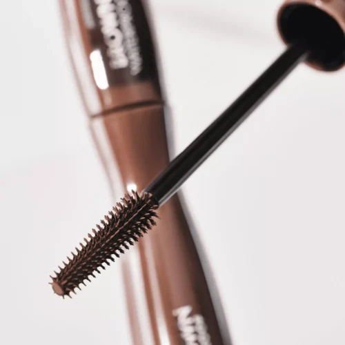 Catrice Mascara maro pentru volum Glam & Doll rezistentă la apă