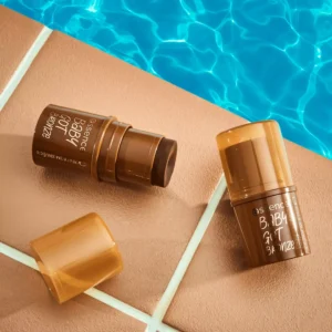 Essence Bronzer în formă de stick baby got bronze 40 - hazelnut hug, 5,5g