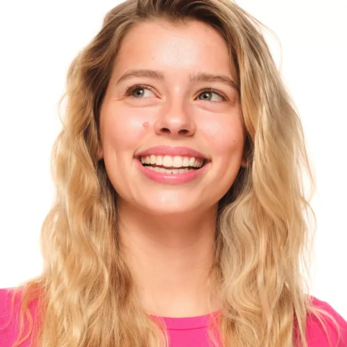 Essence iluminator DROP OF sunshine