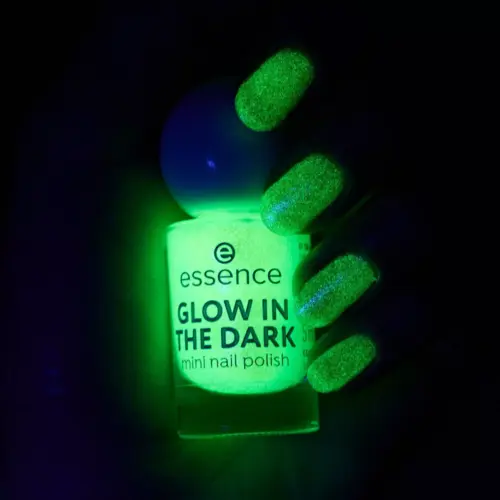Essence lac de unghii mini GLOW IN THE DARK 01