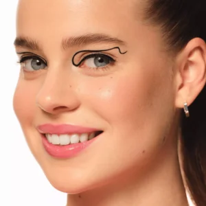 Essence tuș line it like a PRO!