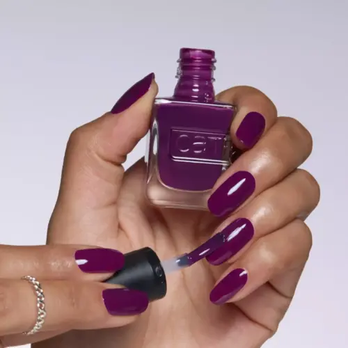 Catrice Lac de unghii GEL AFFAIR 023 - Plum-believable