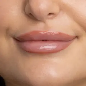 MUA MAKEUP ACADEMY Hydra Juice Peptide Lip Balm - Heartfelt Hun